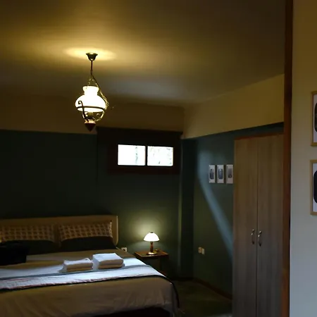 Italiano Synikia Mesi Trikalon