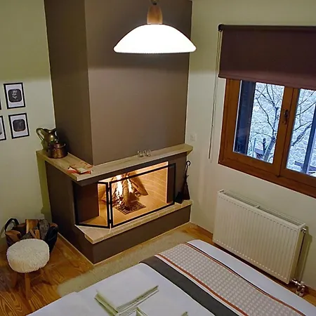 Italiano 3* Synikia Mesi Trikalon